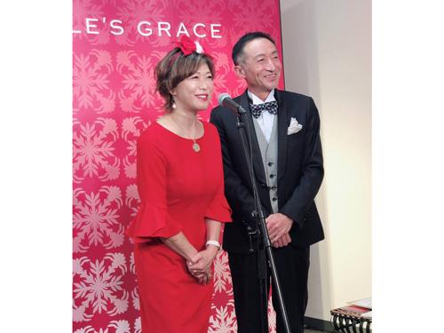 佐藤知己社長（写真左）と佐藤永次副社長